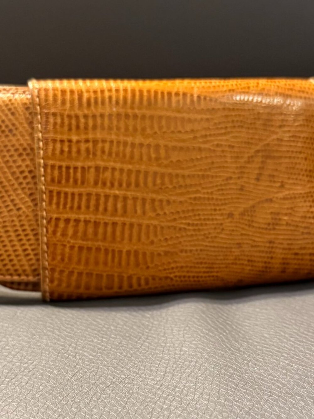 Vintage Donna Karan Genuine Leather Belt Made in Italy - Medium